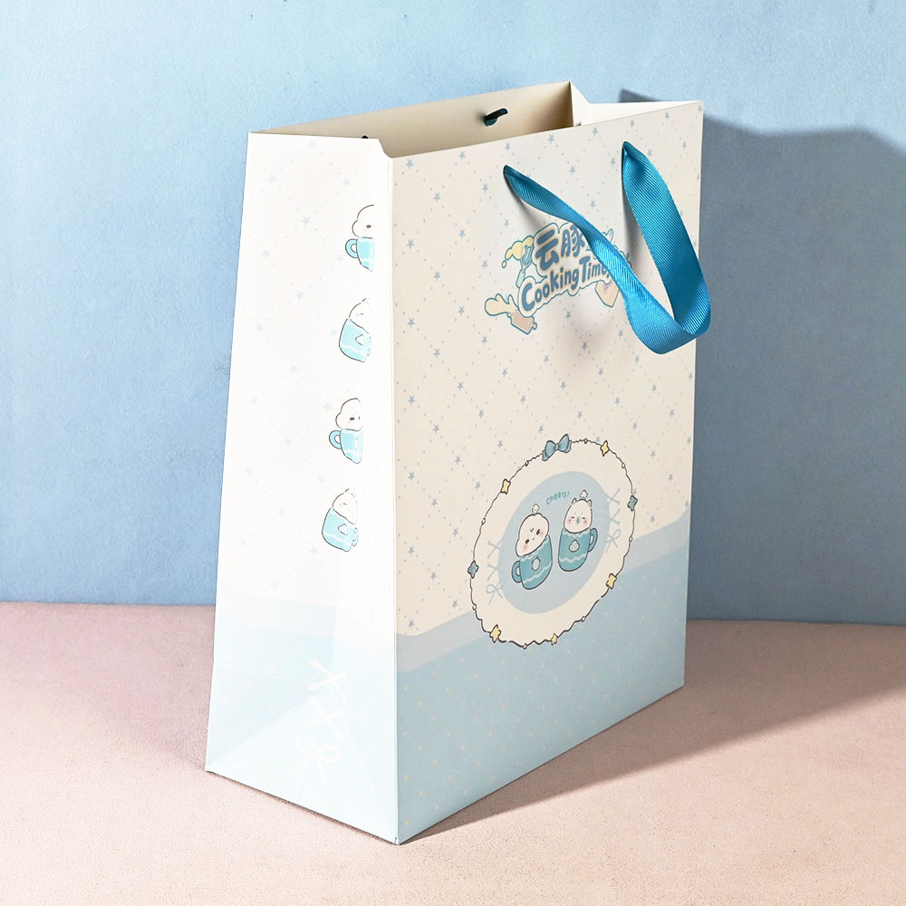 Box Printing Custom Luxury Recycled Fold CMYK White Cardboard Paper Shopping Gift Bags with Handles